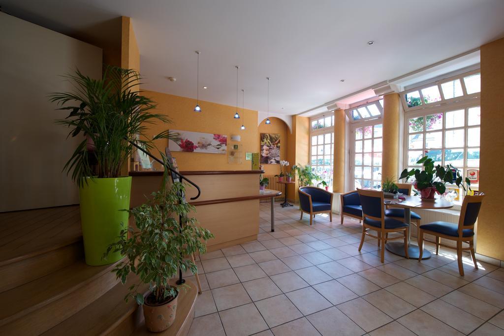 Logis Hotel De France Arudy Екстериор снимка